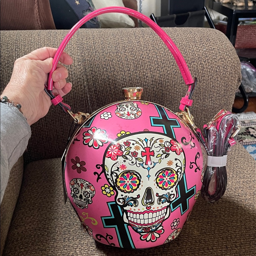 #Day of the Dead
Trendy Bucket Bag